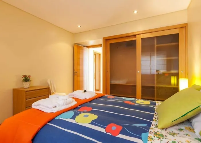 Charming House With Balcony And Sea View In 펜션 몰레도