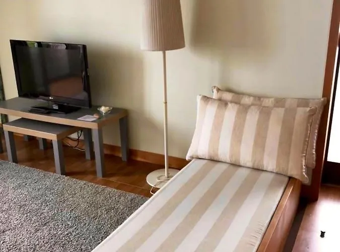 Charming House With Balcony And Sea View In