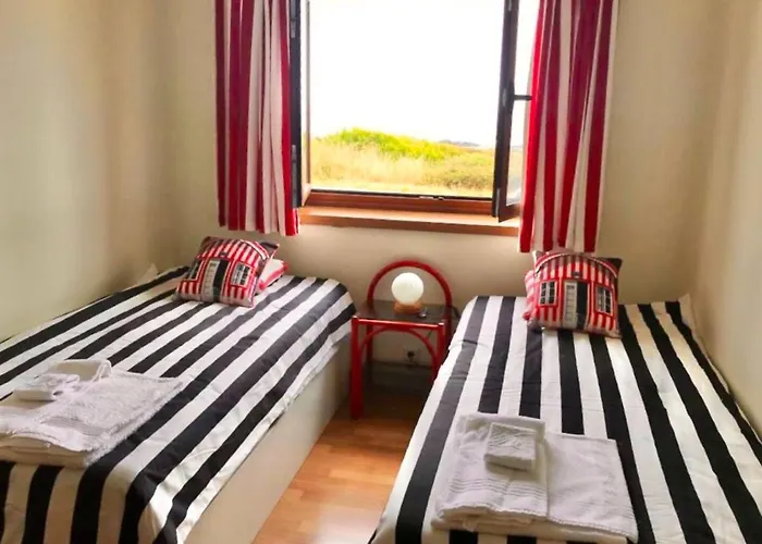 Charming House With Balcony And Sea View In